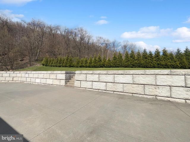 794 CLAREMONT AVE, Tamaqua, PA 18252