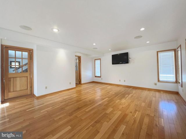 794 CLAREMONT AVE, Tamaqua, PA 18252