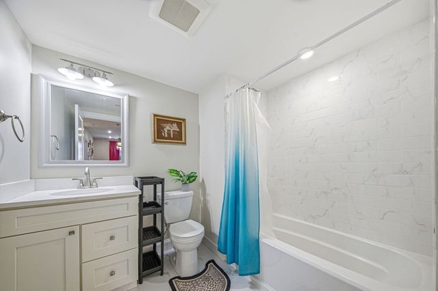 365 Newport Ave 303, Quincy, MA 02170