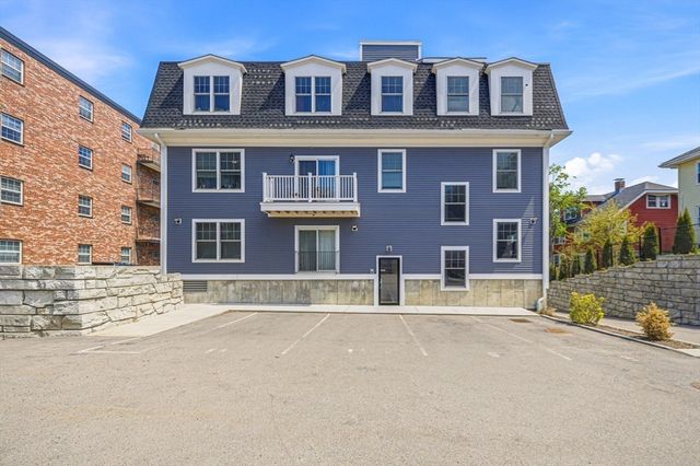 365 Newport Ave 303, Quincy, MA 02170