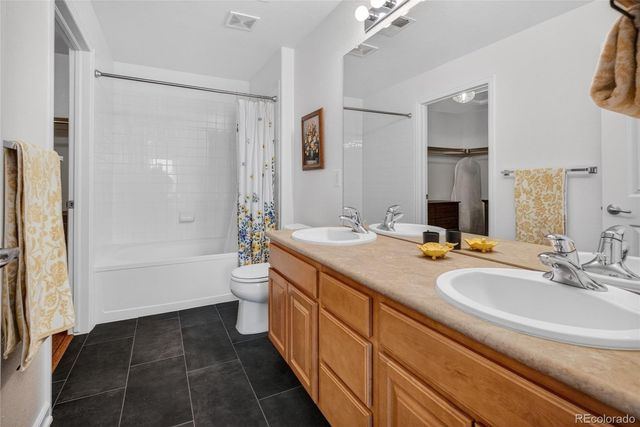 4825 Hahns Peak Drive 202, Loveland, CO 80538