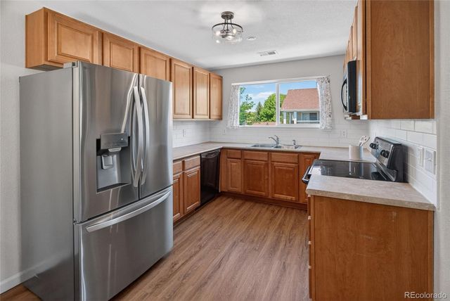 4825 Hahns Peak Drive 202, Loveland, CO 80538