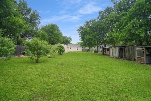 1455 Honor Drive, Desoto, TX 75115