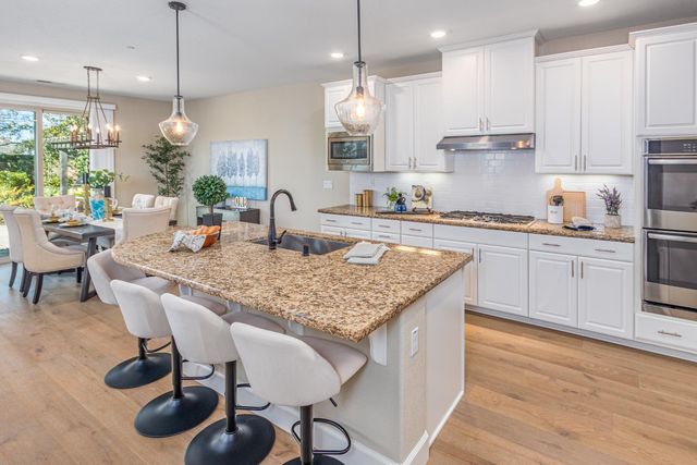 132 Vista Verde Ct, Roseville, CA 95747