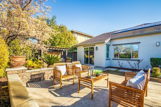 132 Vista Verde Ct, Roseville, CA 95747