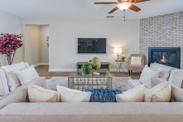 132 Vista Verde Ct, Roseville, CA 95747