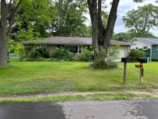 6719 Sunset Drive, Coloma Twp, MI 49038