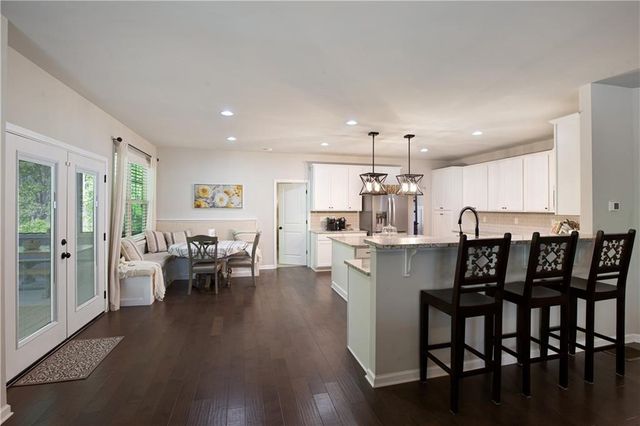8455 Post Oak Lane, Gainesville, GA 30506