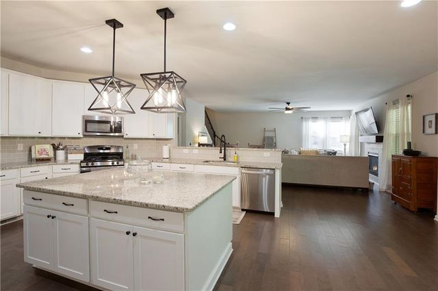 8455 Post Oak Lane, Gainesville, GA 30506