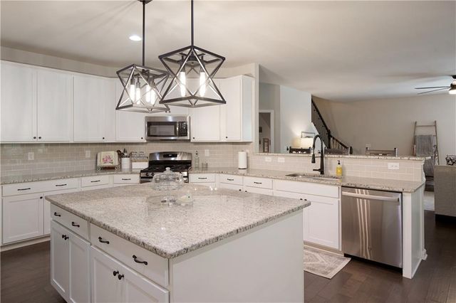 8455 Post Oak Lane, Gainesville, GA 30506
