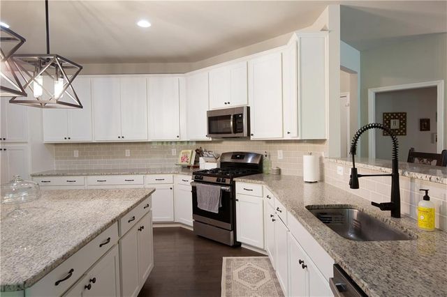 8455 Post Oak Lane, Gainesville, GA 30506