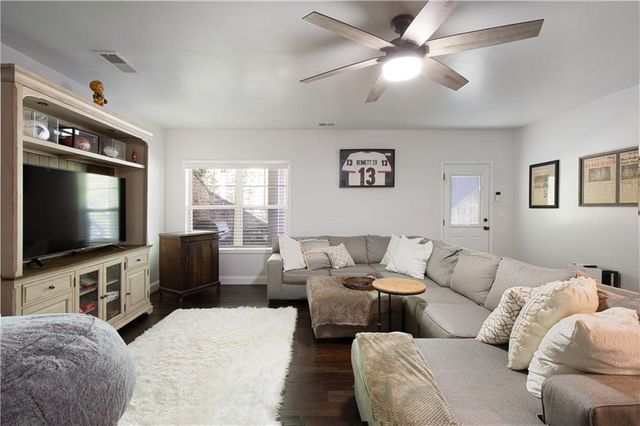 8455 Post Oak Lane, Gainesville, GA 30506