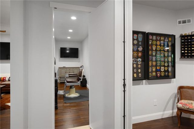8455 Post Oak Lane, Gainesville, GA 30506