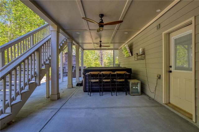 8455 Post Oak Lane, Gainesville, GA 30506