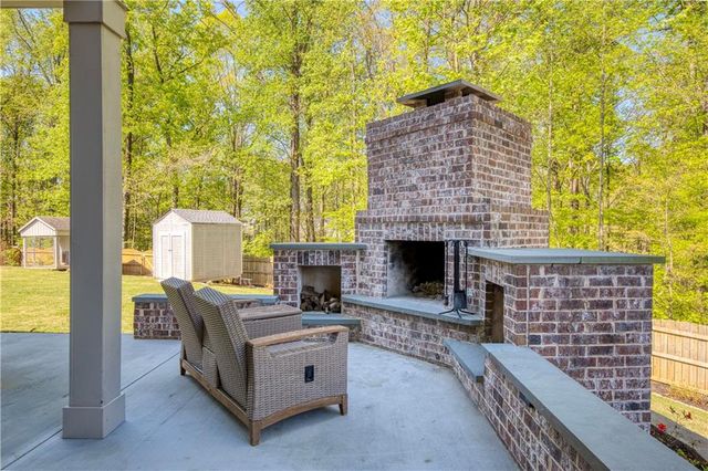 8455 Post Oak Lane, Gainesville, GA 30506