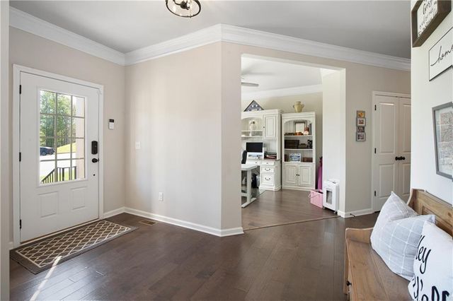 8455 Post Oak Lane, Gainesville, GA 30506