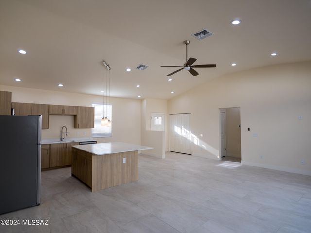 1620 E Hedrick Dr Unit 1, Tucson, AZ 85719