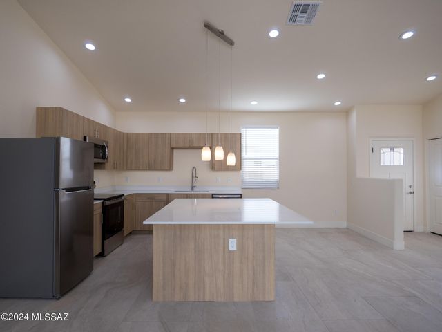 1620 E Hedrick Dr Unit 1, Tucson, AZ 85719