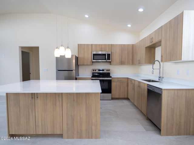 1620 E Hedrick Dr Unit 1, Tucson, AZ 85719
