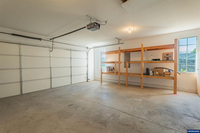 7441 Bluestem St NE, Keizer, OR 97303