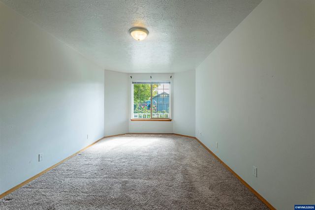 7441 Bluestem St NE, Keizer, OR 97303