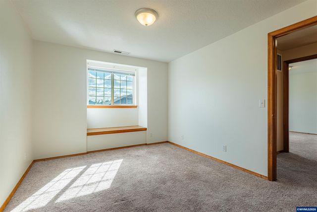 7441 Bluestem St NE, Keizer, OR 97303