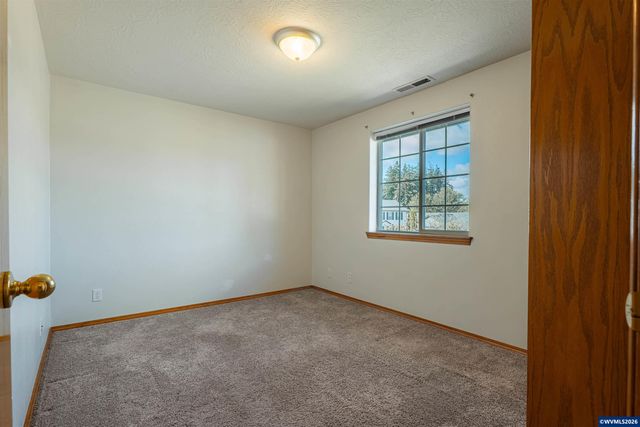 7441 Bluestem St NE, Keizer, OR 97303