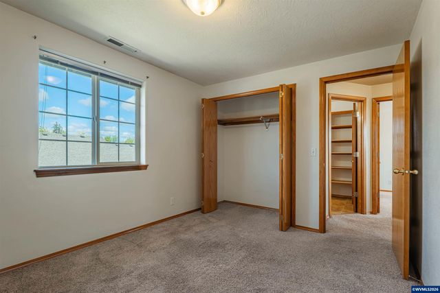 7441 Bluestem St NE, Keizer, OR 97303