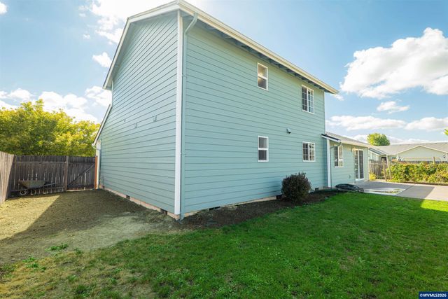 7441 Bluestem St NE, Keizer, OR 97303