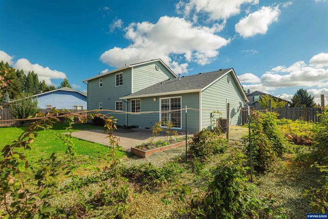 7441 Bluestem St NE, Keizer, OR 97303