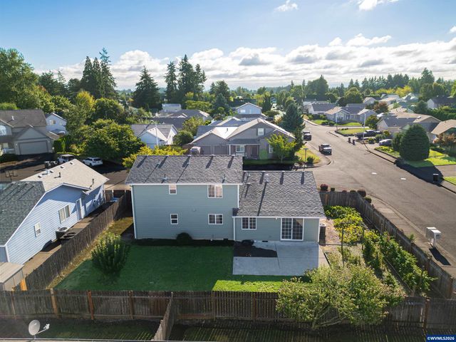 7441 Bluestem St NE, Keizer, OR 97303