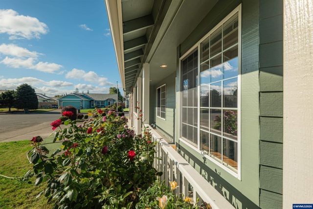 7441 Bluestem St NE, Keizer, OR 97303
