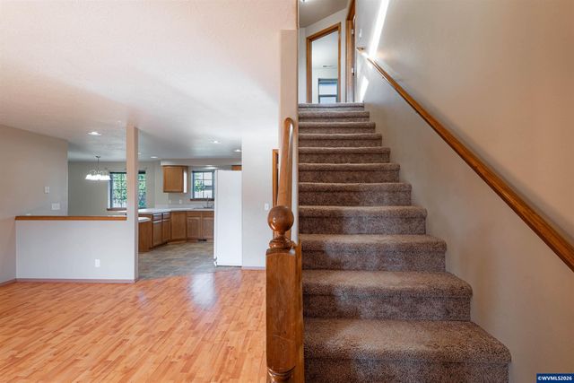 7441 Bluestem St NE, Keizer, OR 97303