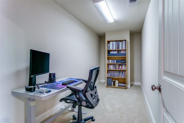 751 Laguna, Irving, TX 75039