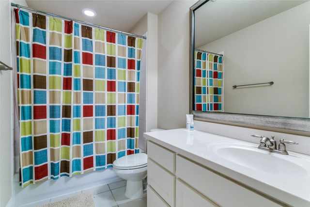 751 Laguna, Irving, TX 75039