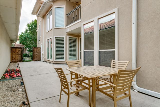 751 Laguna, Irving, TX 75039