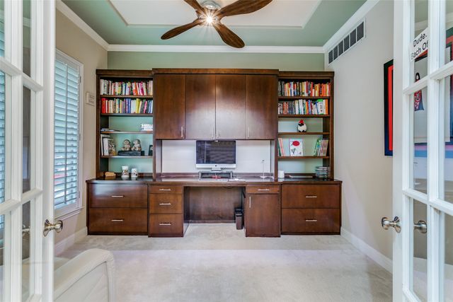 751 Laguna, Irving, TX 75039