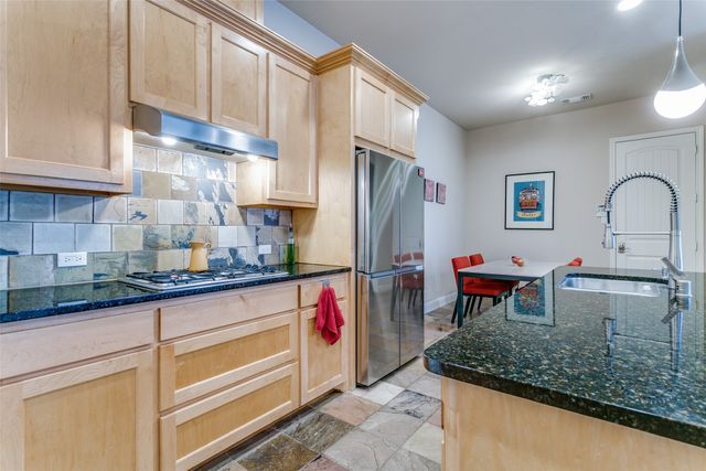 751 Laguna, Irving, TX 75039