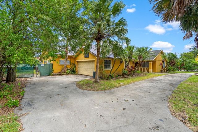 15979 SW 288th St, Homestead, FL 33033