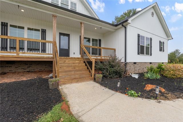 249 Cedar Hill Road, Six Mile, SC 29682