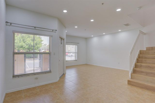 2851 W Prospect Road 305, Tamarac, FL 33309