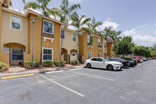 2851 W Prospect Road 305, Tamarac, FL 33309