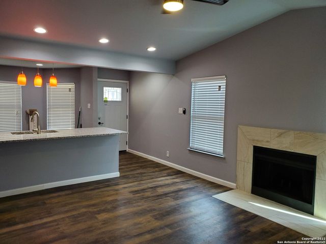 4025 COLONIAL SUN DR, San Antonio, TX 78244