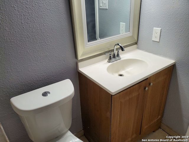 4025 COLONIAL SUN DR, San Antonio, TX 78244