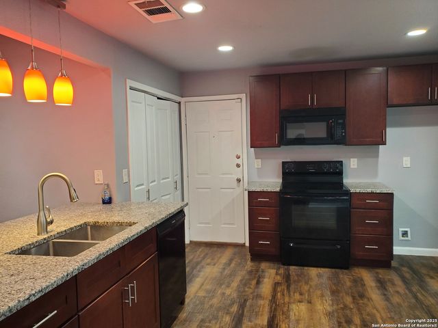 4025 COLONIAL SUN DR, San Antonio, TX 78244