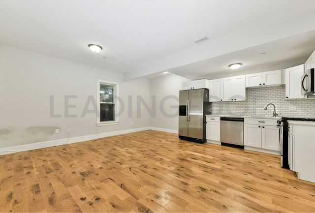 70 W.Eagle 3, Boston, MA 02128