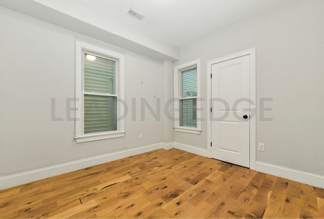 70 W.Eagle 3, Boston, MA 02128