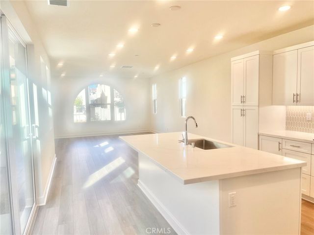 407 Belair Walk, Ventura, CA 93004