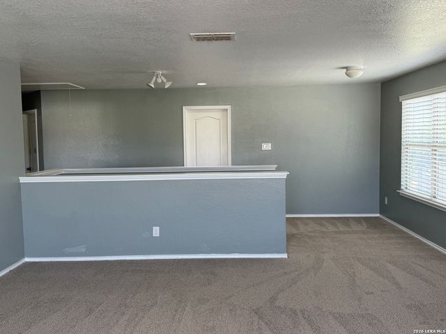 9027 SUMMIT LK, San Antonio, TX 78245