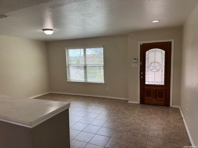 9027 SUMMIT LK, San Antonio, TX 78245